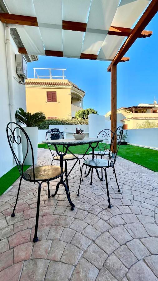 Le Residenze Del Mare Monolocale N6 Apartment La Caletta Ngoại thất bức ảnh