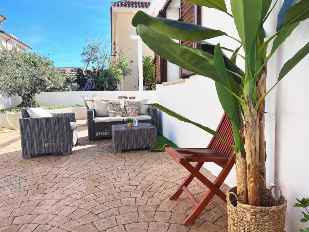 Le Residenze Del Mare Monolocale N6 Apartment La Caletta Ngoại thất bức ảnh